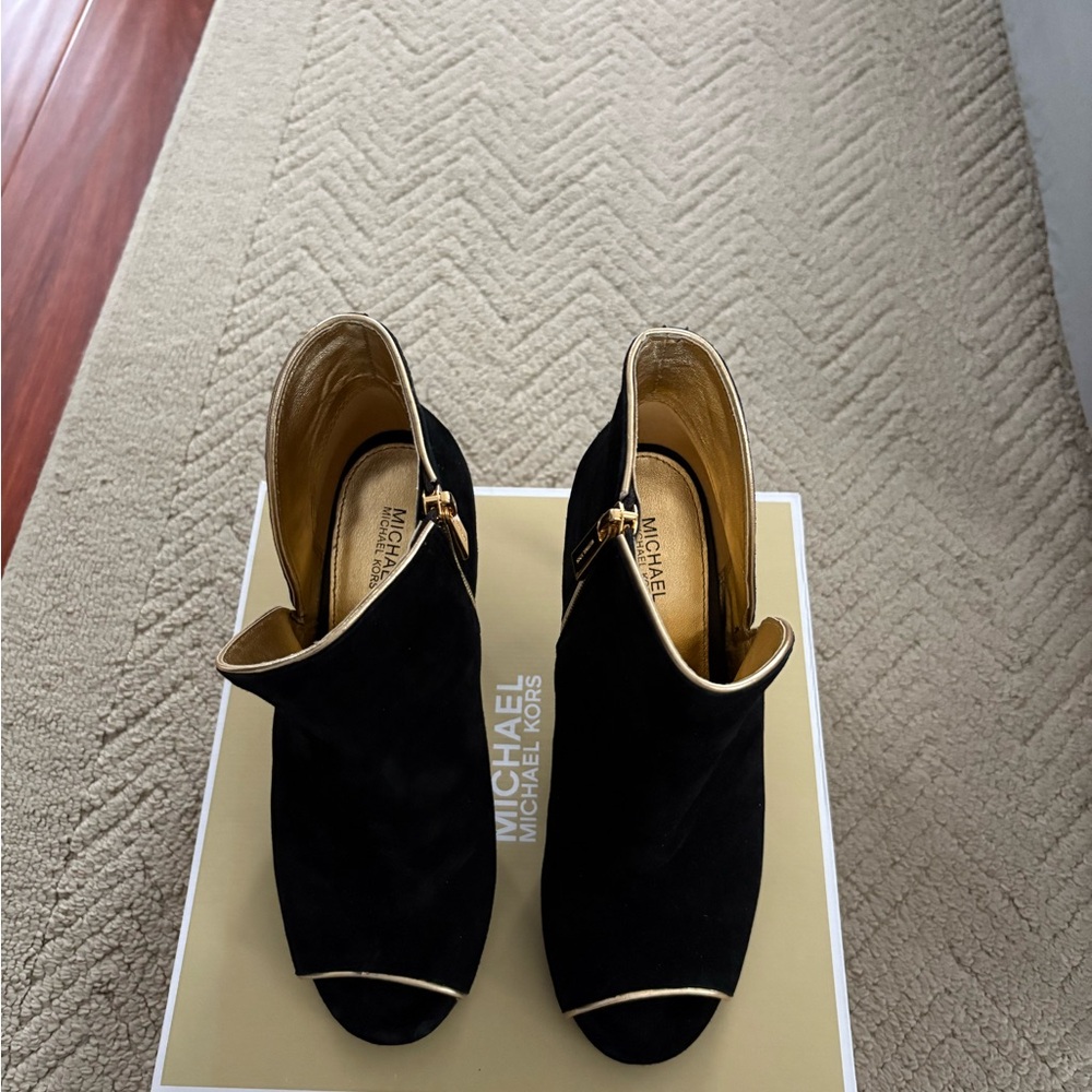 Michael Kors Harper Bootie Black Suede and Gold Peep-Toe Sz 7.5